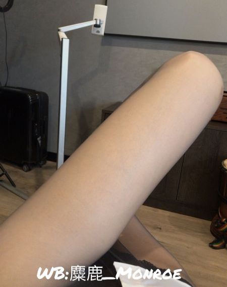 美女翘臀少妇啪啪呻吟流水图片_DVD免费在线观看