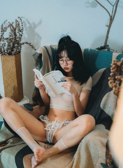 唐伯虎八美图_1080手机在线观看