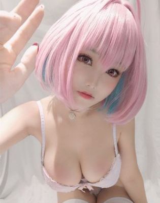 close裸体pics大全丰满_BD英语手机免费观看完整