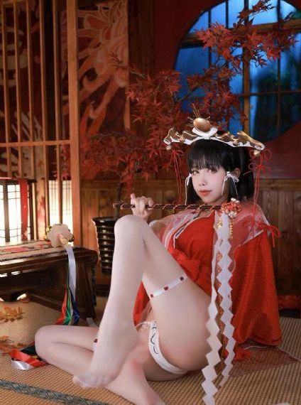 女王踩踏脚奴免费视频_在线观看完整版电影在线观看